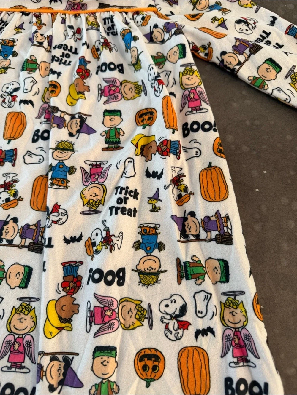 Peanuts Halloween Print White Nightgown with Orange Trim